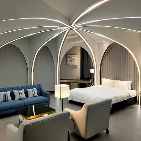 Seasons Boutique Motel Cao Hùng Ngoại thất bức ảnh