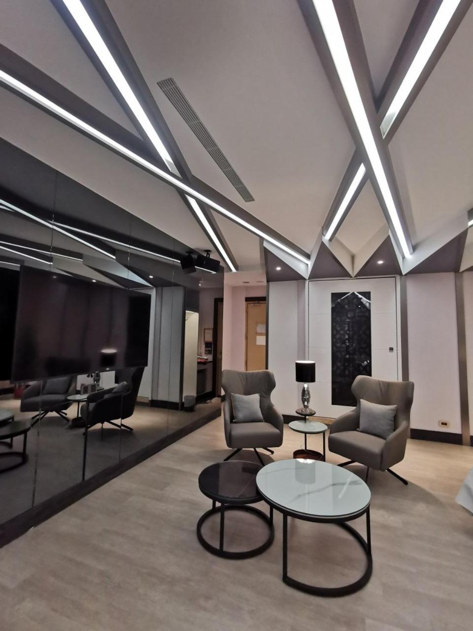 Seasons Boutique Motel Cao Hùng Ngoại thất bức ảnh