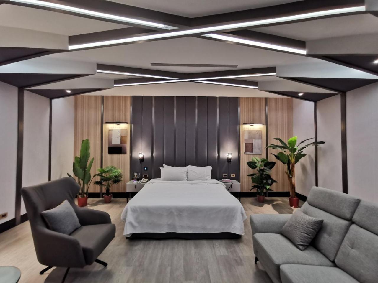 Seasons Boutique Motel Cao Hùng Ngoại thất bức ảnh