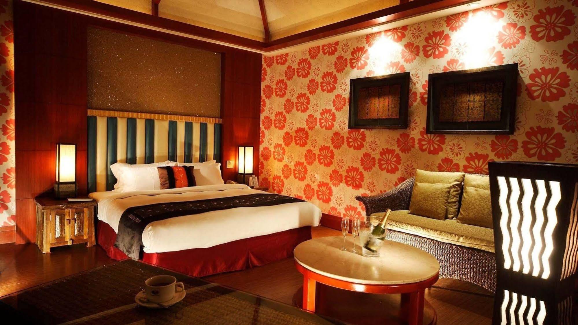 Seasons Boutique Motel Cao Hùng Ngoại thất bức ảnh